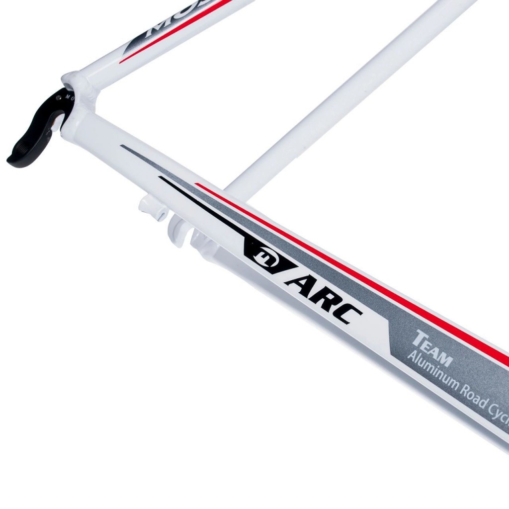 Рама Mosso 710ARC ALU розмір 520мм білий / чорний / червоний (RM-710ARC-red) Рама Mosso 710ARC ALU розмір 520мм білий / чорний / червоний (RM-710ARC-red)